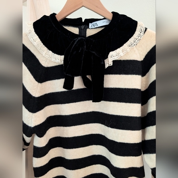 Zara Women's Striped Black and Cream Sweater with Velvet Lace Collar, Sz M - Picture 3 of 8